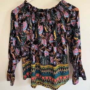 Evereve Allison Joy Off the Shoulder Top. VGUC.